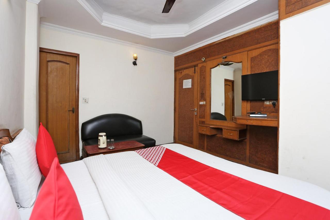 Oyo 8188 Vardhmaan Inn Delhi  Eksteriør bilde